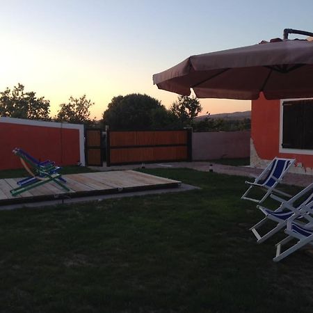 Is Tanas Bed & Breakfast Serdiana Exterior photo